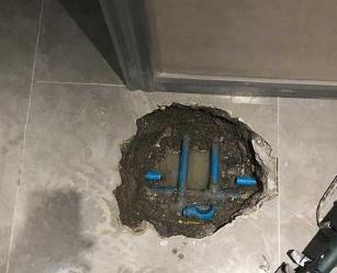 阿克陶阳台漏水维修公司分享下暖气管道漏水的原因有哪些